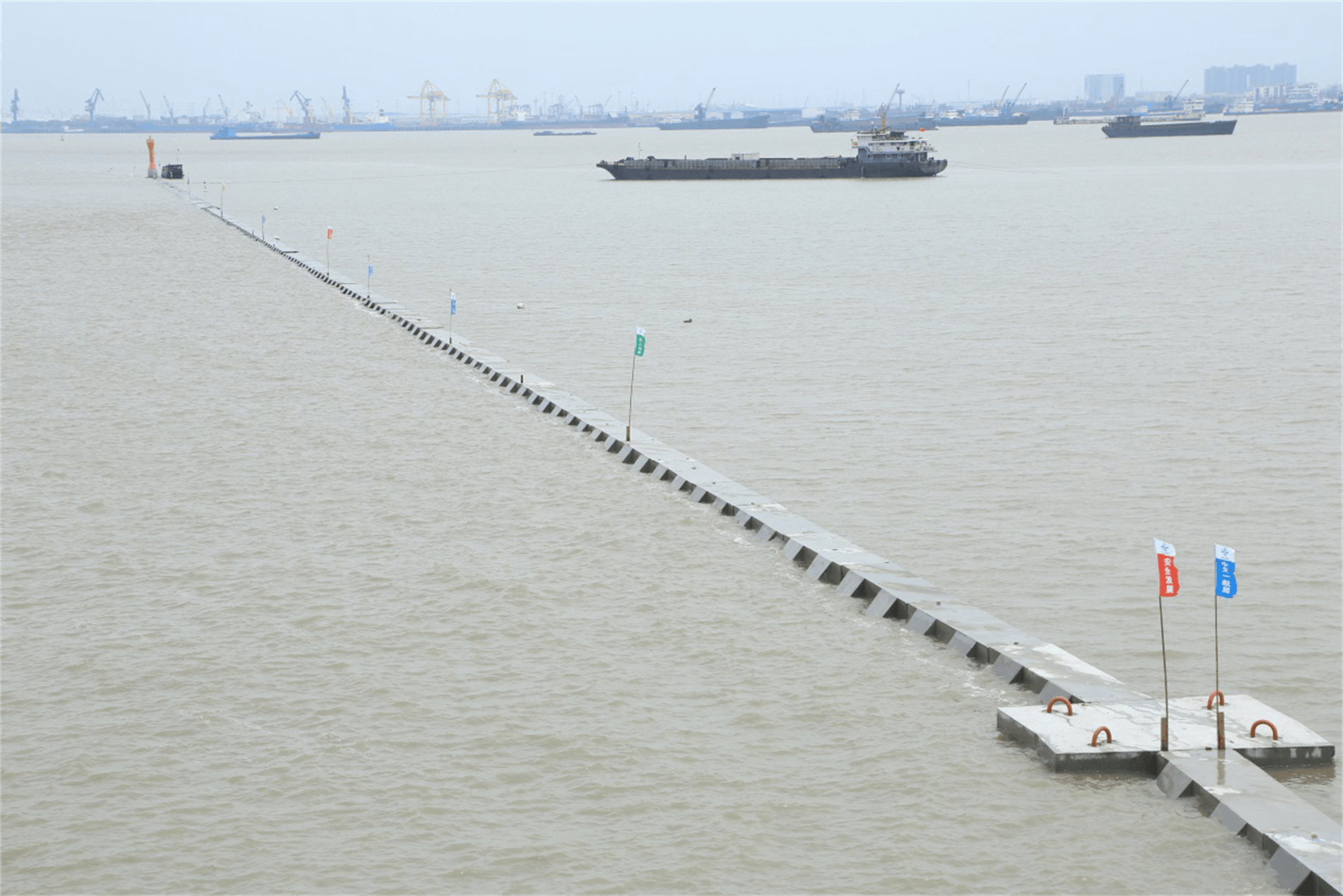 长江南京以下12.5米深水航道建设工程一期工程（太仓~南通段）勘察设计