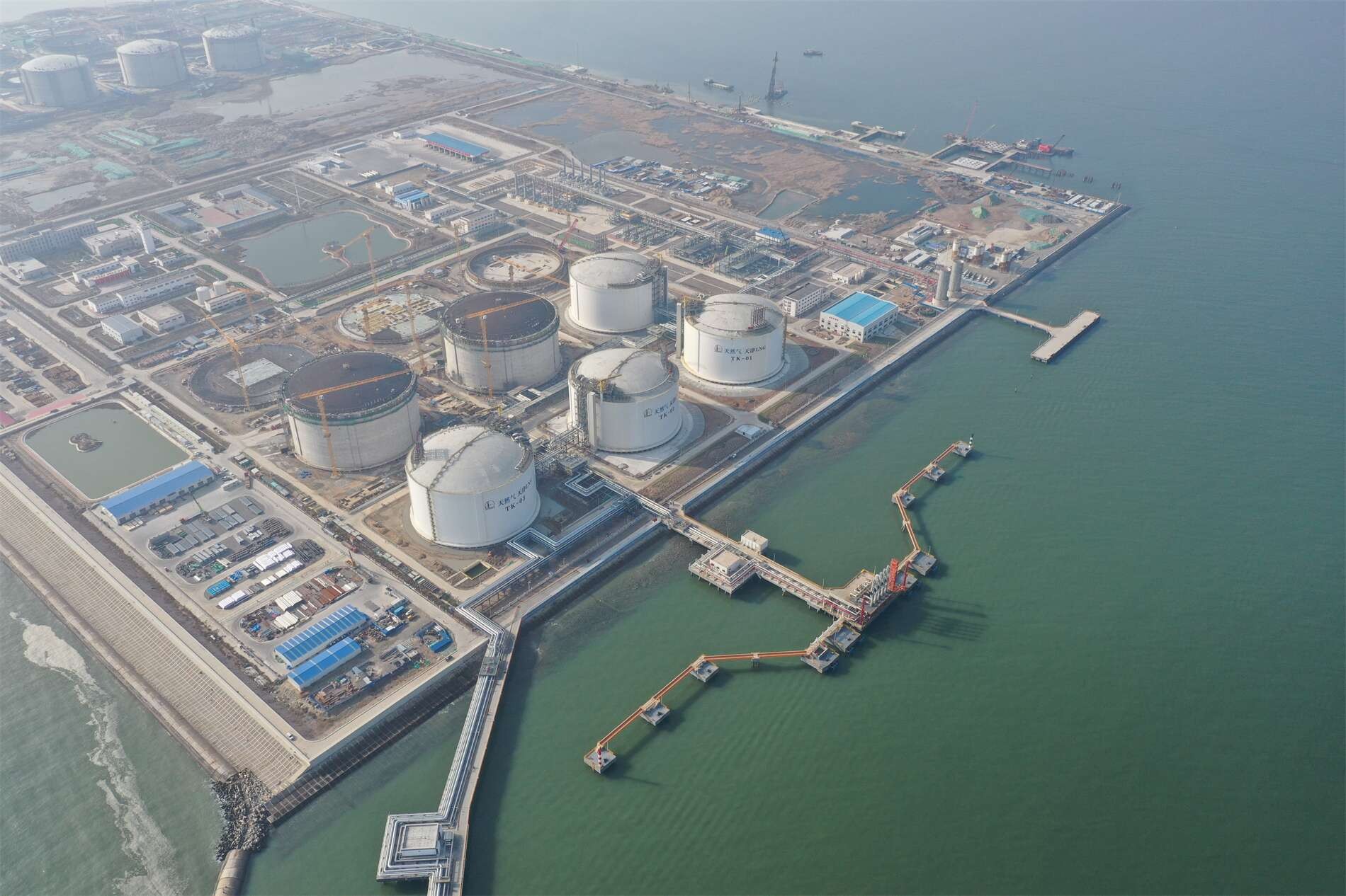 天津液化天然气（LNG）项目码头及陆域形成工程设计采购施工（EPC）总承包